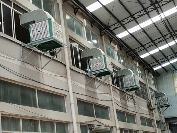 南寧好友緣月餅廠使用[ZLG理工]冷風機降溫廠房工程案例