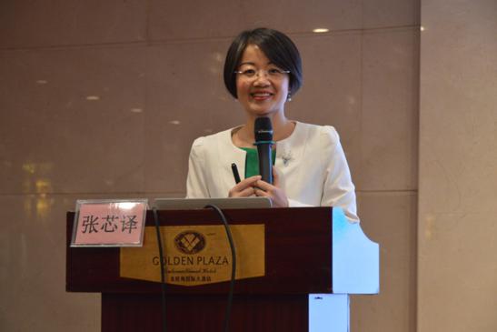 高級講師上臺講解