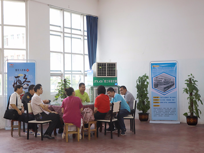 食堂通風降溫移動環?？照{